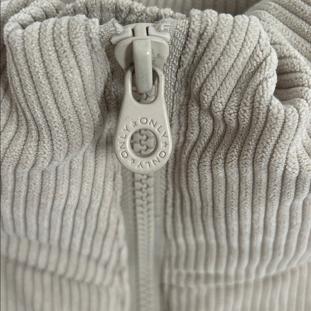 Only Beige Ribbed Vest - Picture 2 of 4